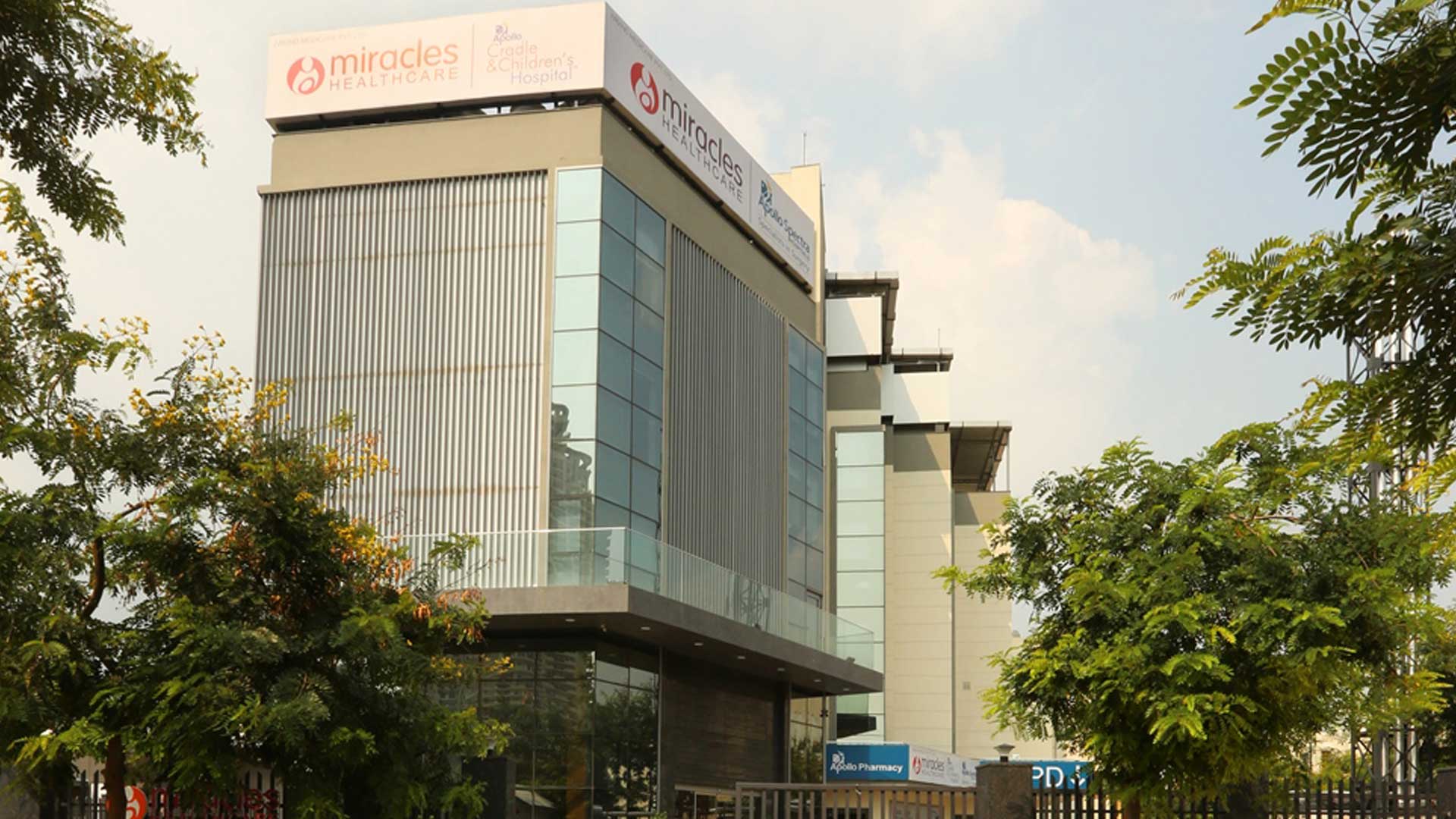 Apollo Hospital Gurgaon 