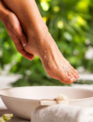 feet scrub