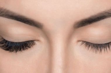 This Is Why You Shouldn't Go For Eyelash Extensions!