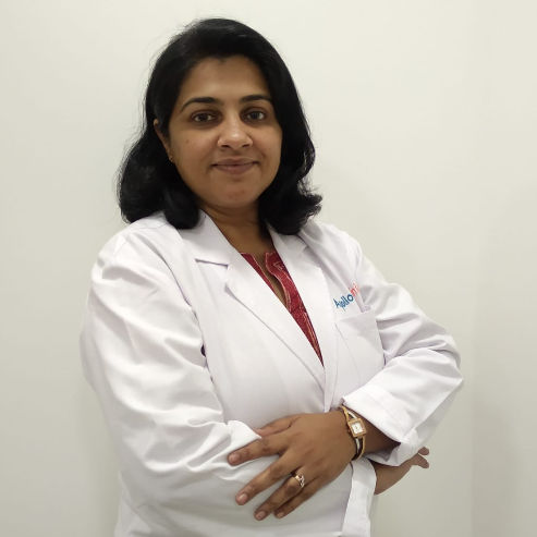 Dr. Nisreen Nakhoda, General Physician/ Internal Medicine Specialist Online