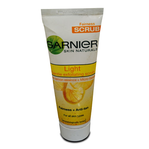 Garnier Skin Naturals Light Scrub 100G, Pack of 1 